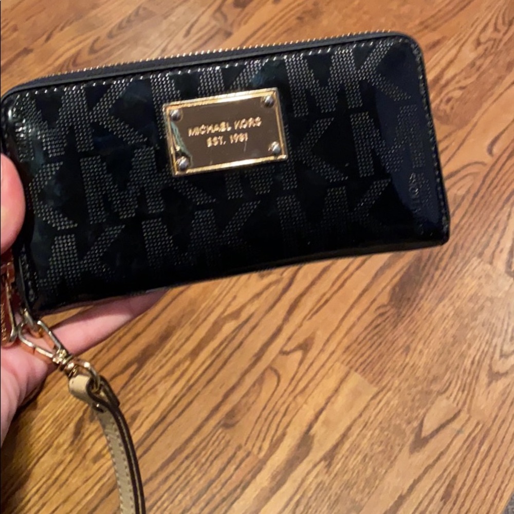 Michael Kors wallet